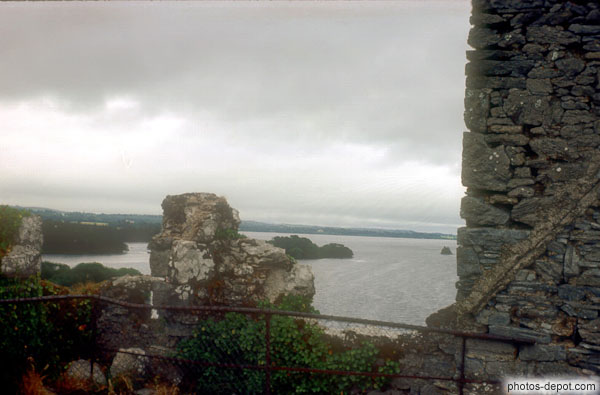 ChÃ¢teau Ross Castle Lac supÃ©rieur Killarney photo