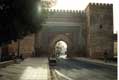 La porte Bab el-Khemis (XVIIIe siècle), une des portes monumentales donnant accès / Maroc, Meknes